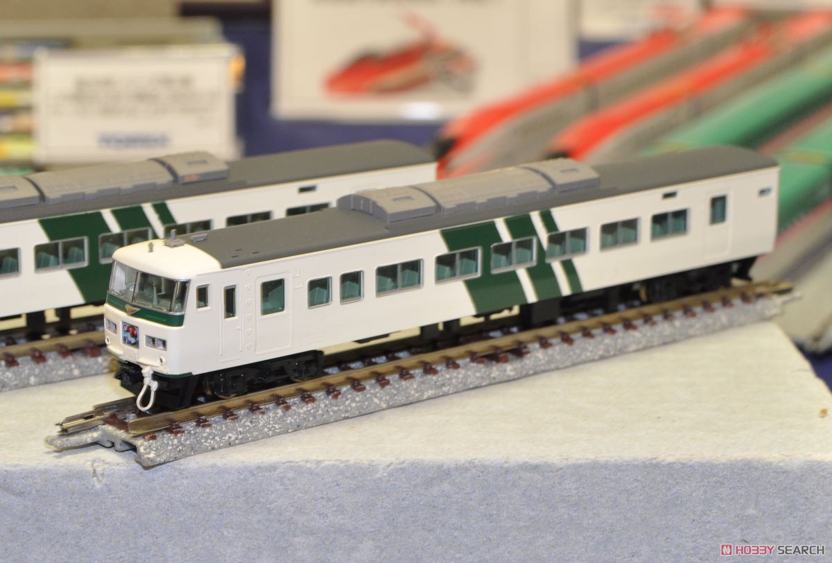 JR 185-0系特急電車 (踊り子・強化型スカート) 基本セットA (基本・5両セット) (鉄道模型) その他の画像3