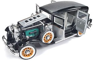 1931 Peerless Master 8 Sedan (Diecast Car)