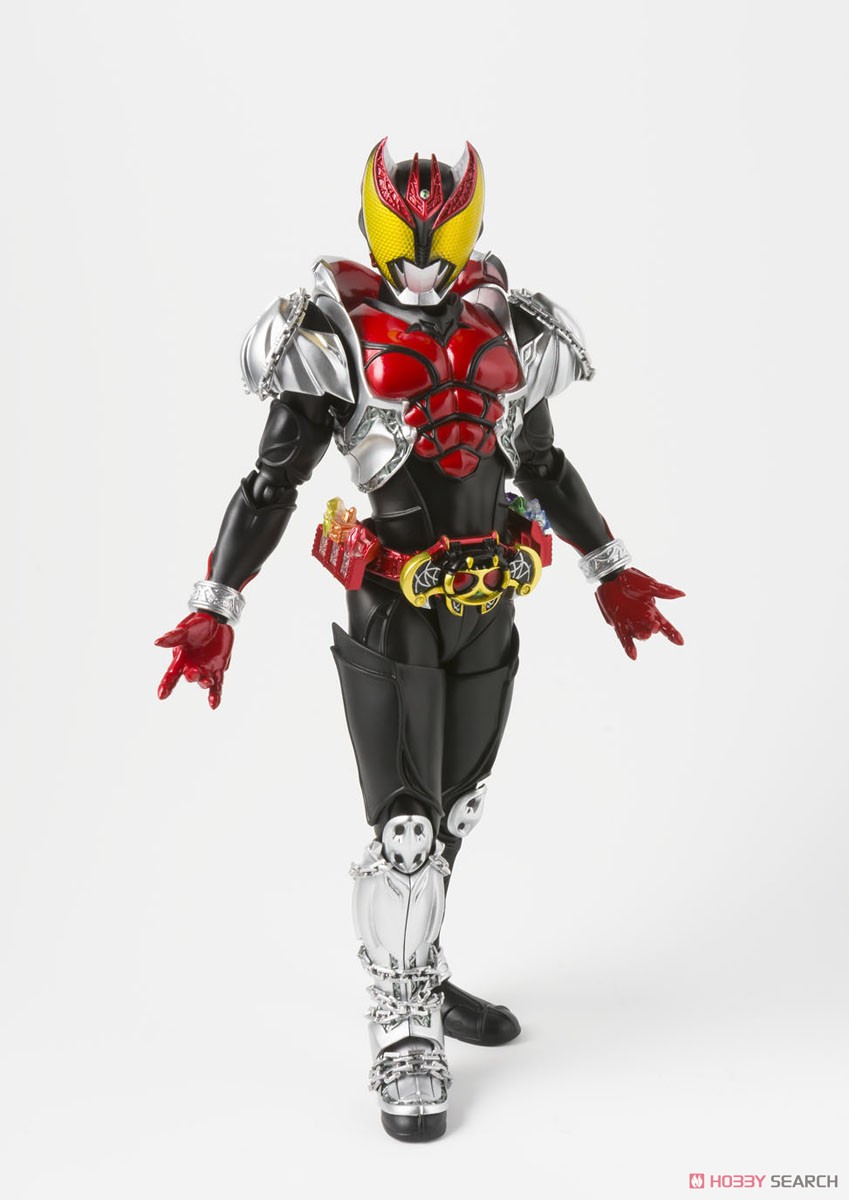 S.H.フィギュアーツ(真骨彫製法) 仮面ライダーキバ キバフォーム ※初回特典付 (完成品) 商品画像4