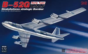 B-52G ストラトフォートレス 前期型 w/B28核爆弾 ブロークンアロー 1966年 (プラモデル)