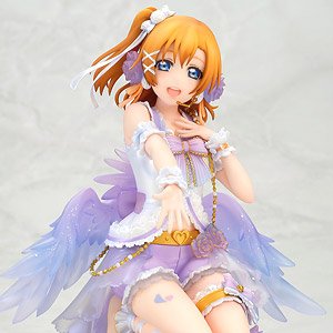 Honoka Kosaka White Day Edition (PVC Figure)