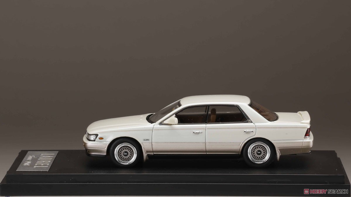 Nissan Laurel Turbo Medalist Club S (C33) Custom Version White Pearl Two Tone (Diecast Car) Item picture2