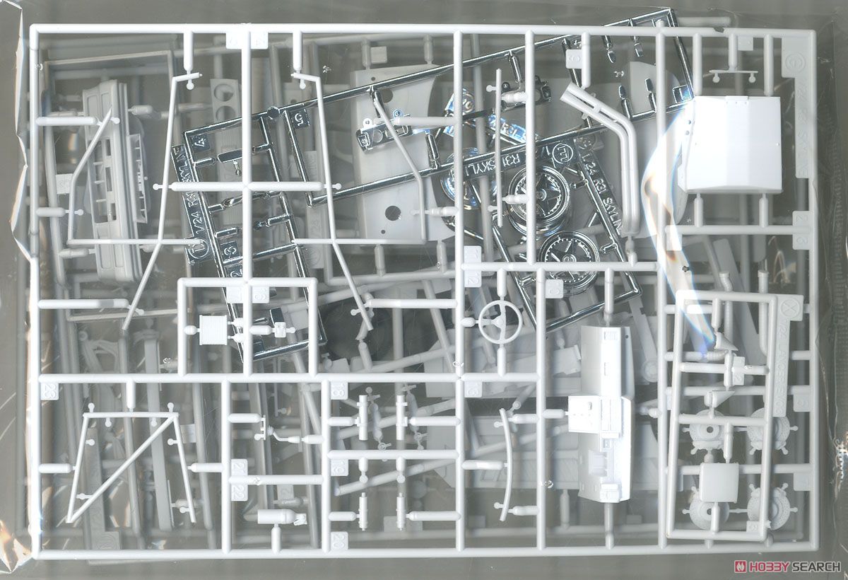 ヂーゼル機器 スカイライン GTS-R (R31) (プラモデル) 中身2