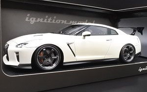 NISSAN GT-R (R35) Premium Edition White (ミニカー)