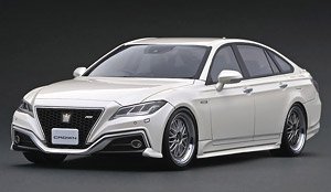 Toyota Crown (220) 3.5L RS Advance White (ミニカー)