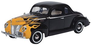 1940 Ford Deluxe (Black) (ミニカー)