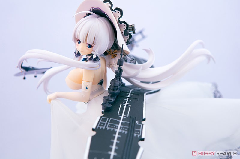 Illustrious (PVC Figure) Item picture2