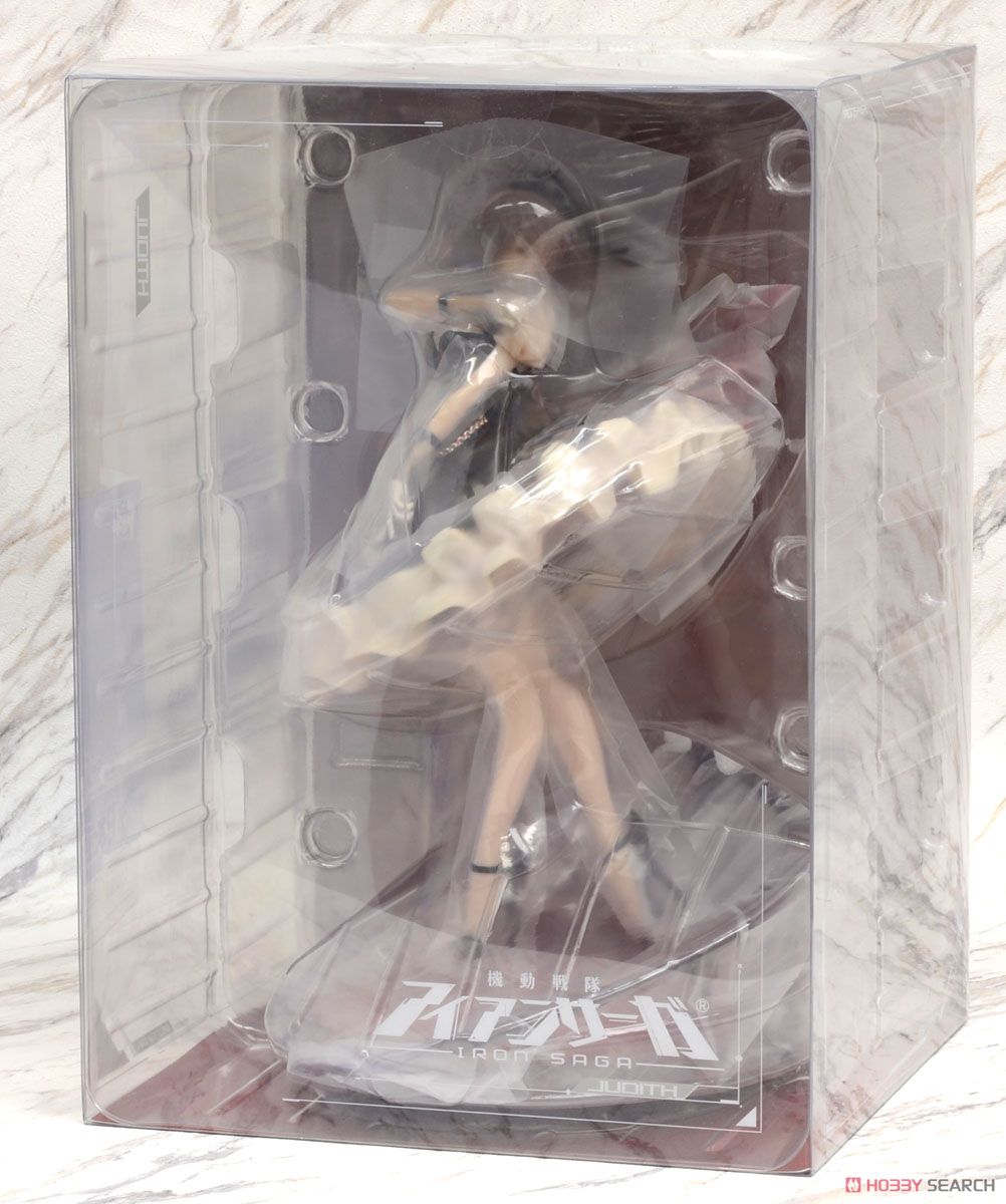 Judith (PVC Figure) Package1