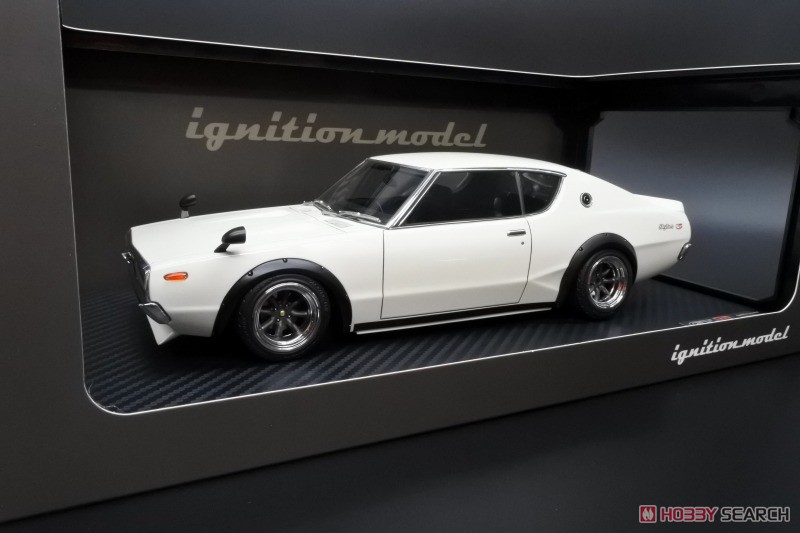 Nissan Skyline 2000 GT-R (KPGC110) White (ミニカー) 商品画像1