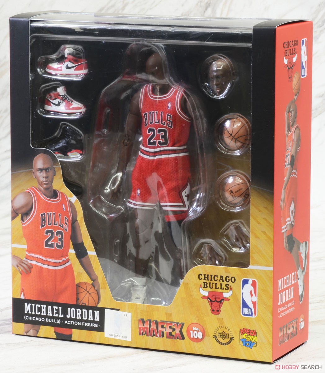 MAFEX No.100 Michael Jordan(マイケル・ジョーダン) (Chicago Bulls) (完成品) パッケージ1