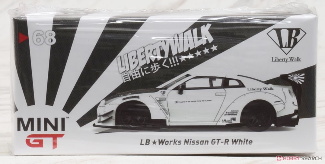 LB★WORKS Nissan GT-R R35 タイプ2 リアウイング バージョン3 ホワイト (右ハンドル) (ミニカー) パッケージ1