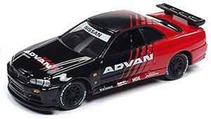 ニッサン スカイライン GT-R (BNR34) ADVAN / YOKOHAMA (ミニカー)