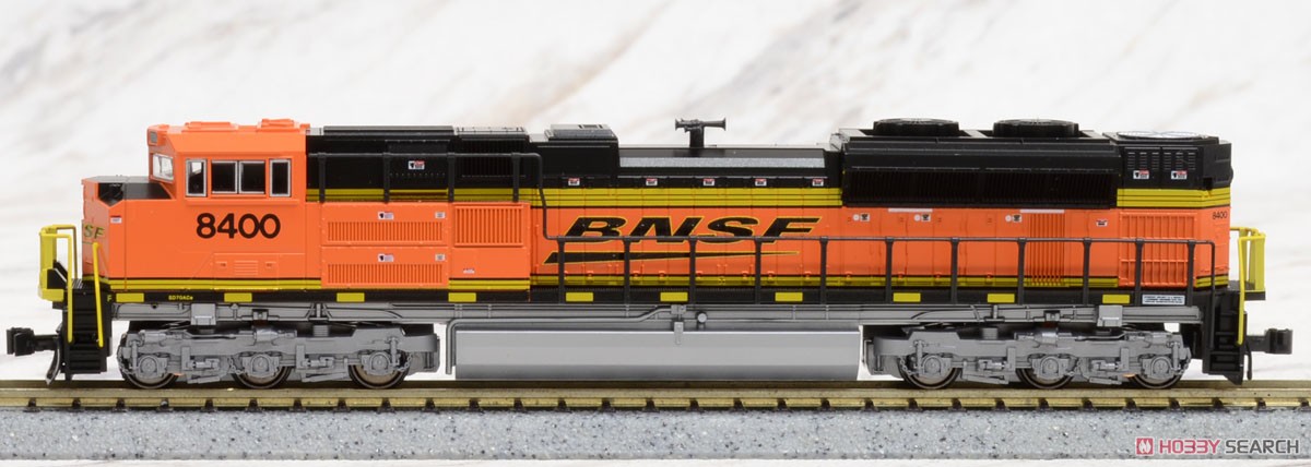 EMD SD70ACe Nose Headlight BNSF #8400 (Model Train) Item picture1