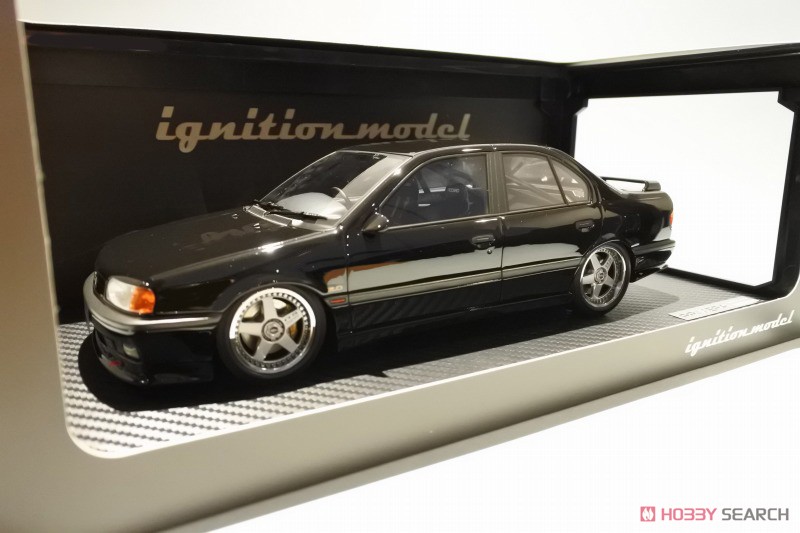 Nissan Primera (P10) 2.0Te Black (Diecast Car) Item picture1