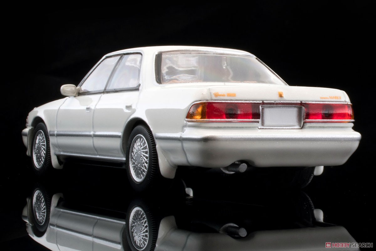 TLV-N179d Toyota MarkII 2.5 Grande Limited (Pearl White) (Diecast Car) Item picture8