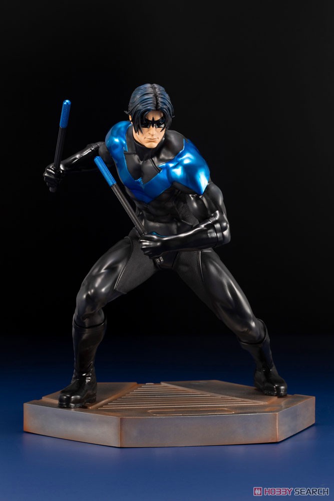 Artfx Nightwing (Completed) Item picture8