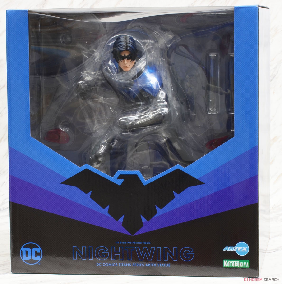 Artfx Nightwing (Completed) Package1