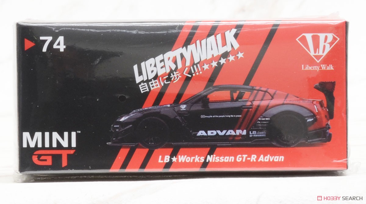 LB★WORKS Nissan GT-R R35 タイプ2 リアウイング バージョン 3 ADVAN (ミニカー) パッケージ1