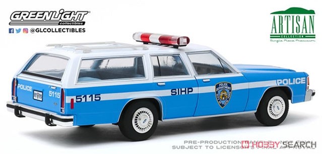 Artisan Collection - 1988 Ford LTD Crown Victoria Wagon - New York City Police Dept (Diecast Car) Item picture2