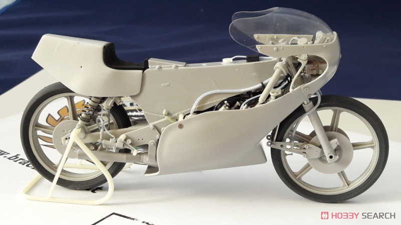 伊 ガレリ 125cc 1982年 ライダー：エウジーニョ・ラッツァリーニ (プラモデル) 商品画像11
