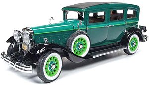 1931 Peerless Master 8 Sedan Triton Green (Diecast Car)