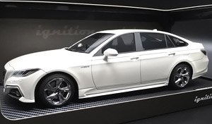 Toyota Crown (220) 3.5L RS Advance White Pearl CS ※Normal-Wheel (ミニカー)