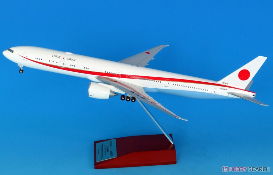 Boeing 777-300ER 80-1112 Government Plane Snap Fit Model (w/ WiFi Radome, Gear) (Pre-built Aircraft) Item picture1