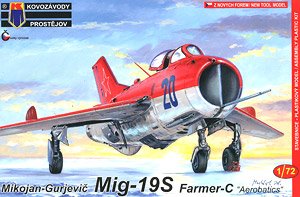MiG-19S 「ファーマーC」 `アクロバット飛行隊` (プラモデル)