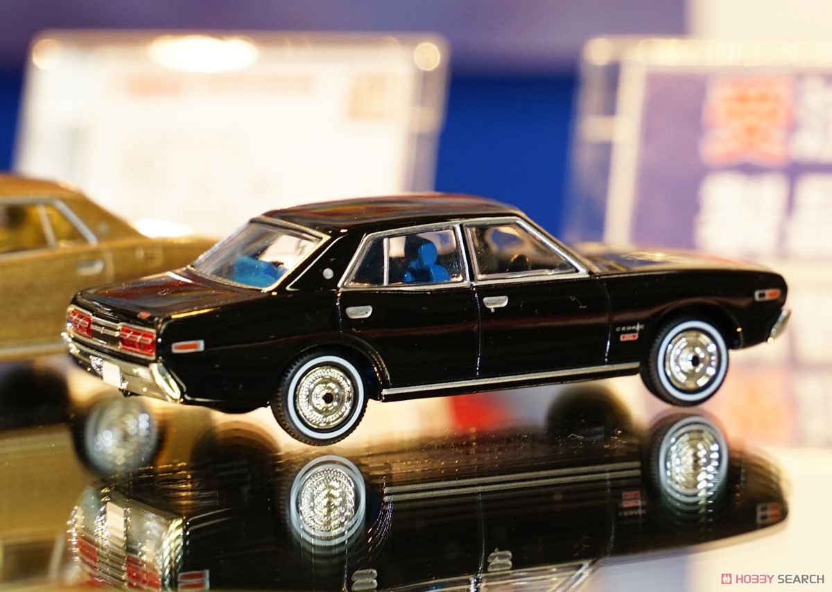 TLV-N205b Cedric 2000GL (Black) (Diecast Car) Other picture4