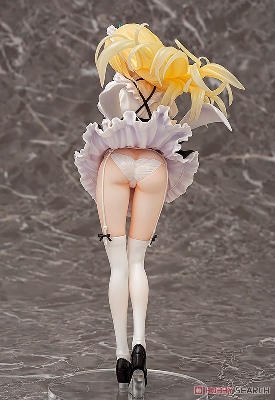 Elaine: Maid Ver. (PVC Figure) Item picture3