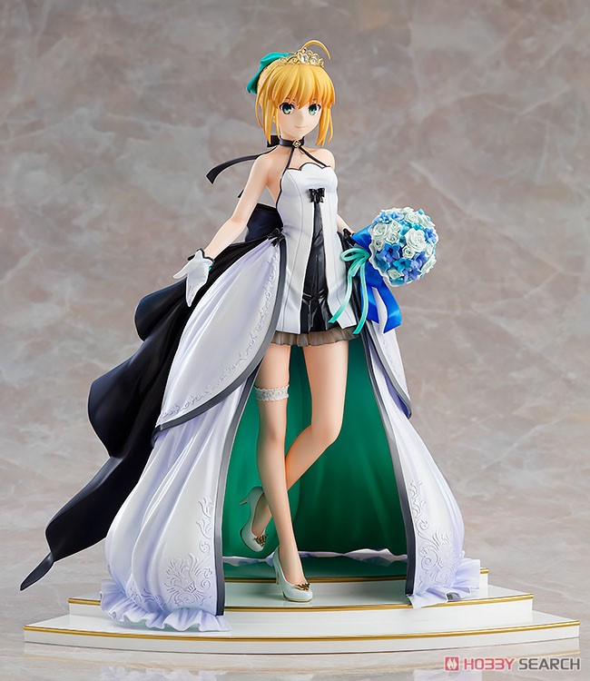 Saber -15th Celebration Dress Ver.- (PVC Figure) Item picture1