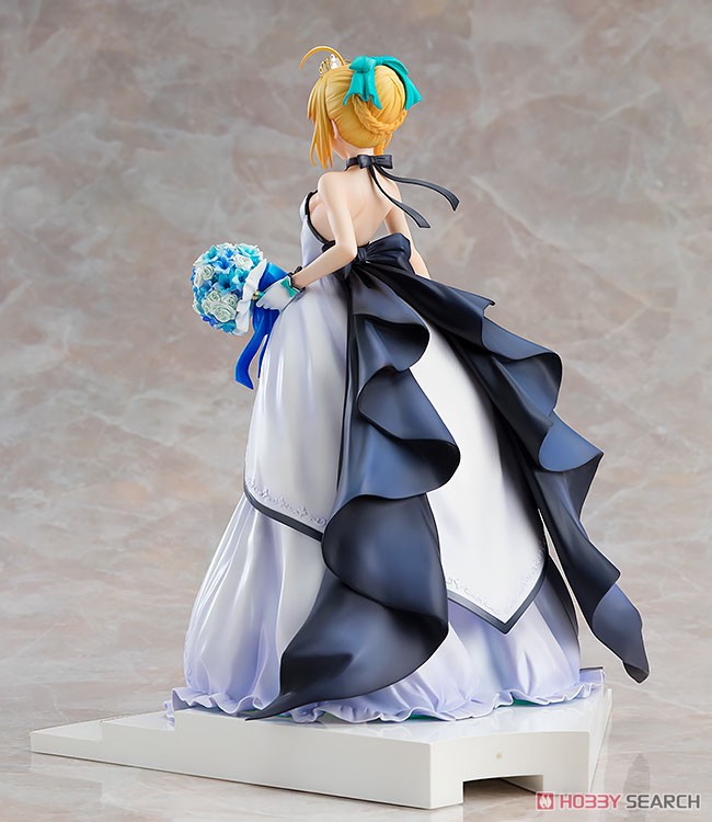 Saber -15th Celebration Dress Ver.- (PVC Figure) Item picture4