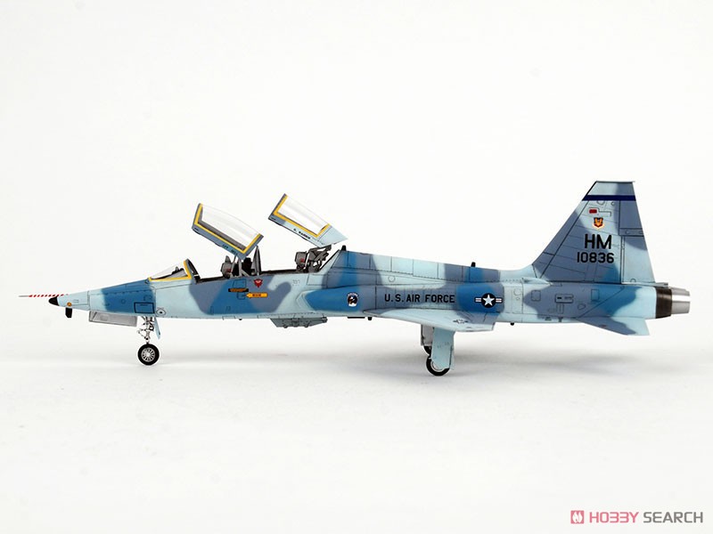 T-38B Talon `Lift Trainer` (Premium Edition Kit) (Plastic model) Item picture3