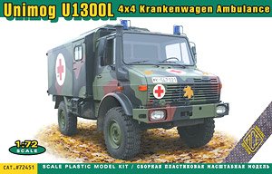 Unimog U1300L 4x4 Krankenwagen Ambulance (Plastic model)