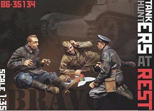 WWII Tank Hunters at Rest (Plastic model)