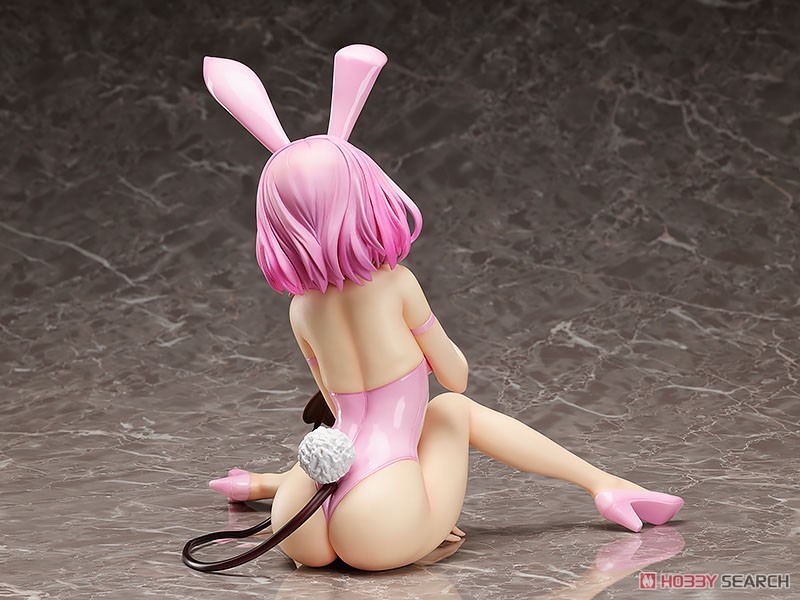 Momo Belia Deviluke: Bare Leg Bunny Ver. (PVC Figure) Item picture3