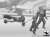 WW.II ドイツ空軍 武器係2体セット +SC250爆弾+装填カート (プラモデル) 商品画像1