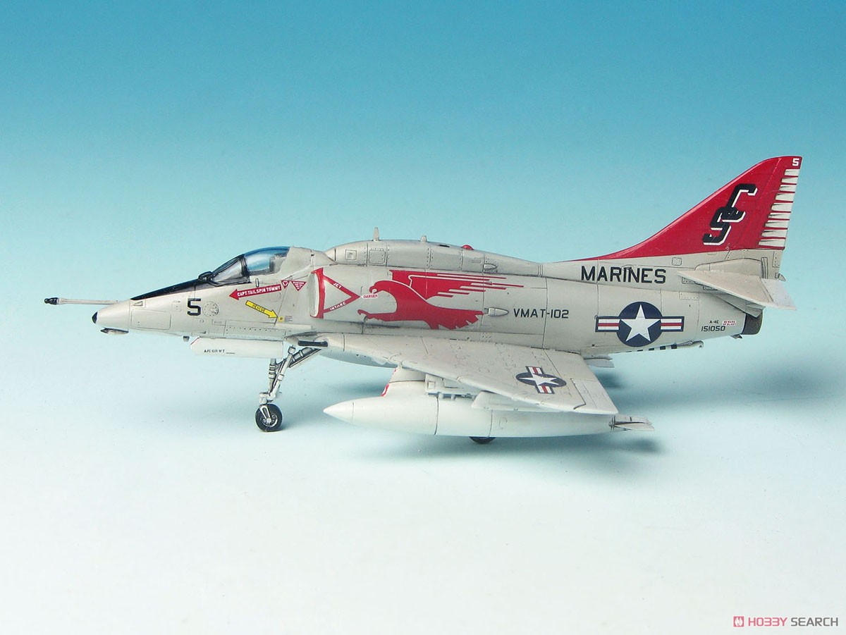 A-4E Skyhawk `VMAT-102 Skyhawks` (Set of 2) (Plastic model) Item picture4