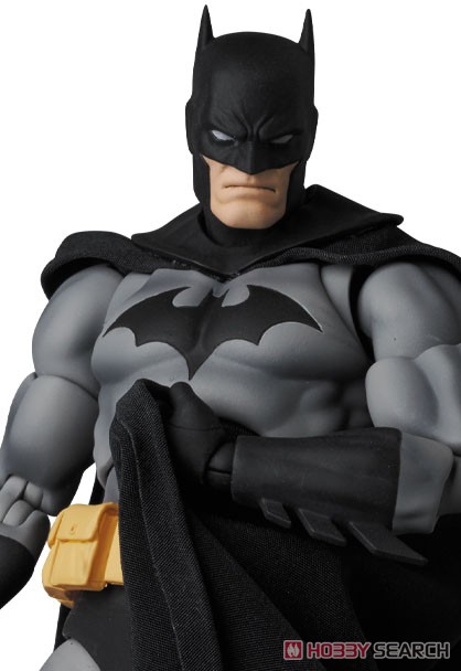 MAFEX No.126 BATMAN `HUSH` BLACK Ver. (完成品) 商品画像2