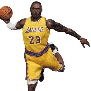 MAFEX No.127 LeBron James (Los Angeles Lakers) (完成品)