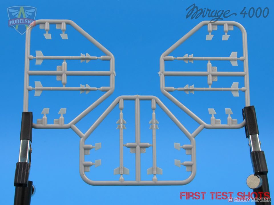 Mirage 4000 Prototype Fighter w/ Weapons (Plastic model) Other picture9