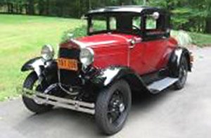 フォード モデル A クーペ 1931 オーロラレッド/ アンダルサイトブルー (ミニカー)
