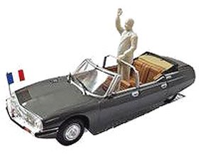 Citroen SM Presidentielle 1995 w/President Chirac Figure (Diecast Car)