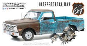 Highway 61 - Independence Day (1996) - 1971 Chevrolet C-10 with Alien Figure (Diecast Car)