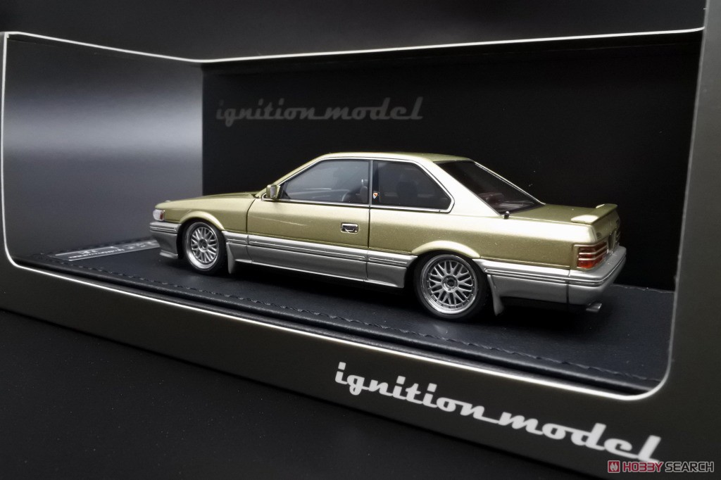 Nissan Leopard 3.0 Ultima (F31) Gold / Silver BB-Wheel (Diecast Car) Item picture2