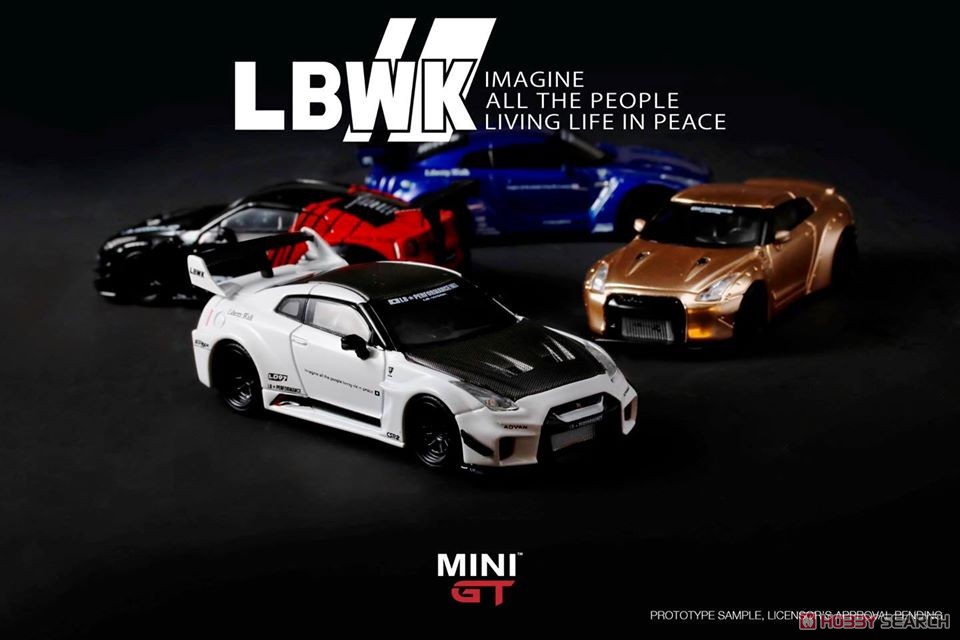 LB-Silhouette Works GT Nissan 35GT-RR Ver.1 White (RHD) (Diecast Car) Other picture1
