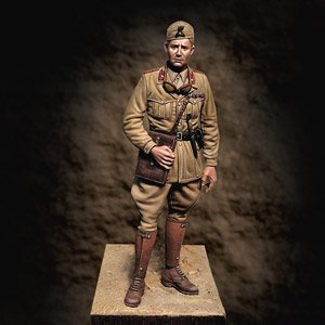 Italian Officer Libia 1940 (Plastic model)