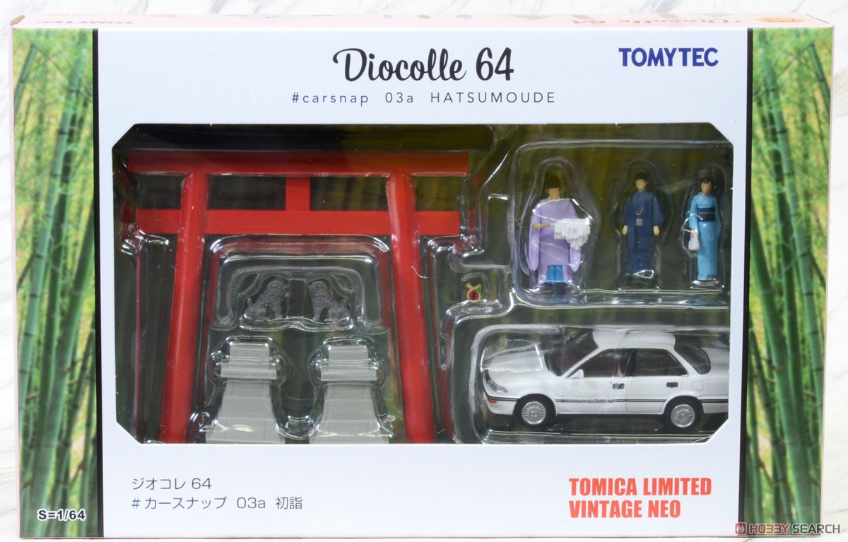 Diorama Collection64 #CarSnap03a New Year`s Visit to a Shrine (Diecast Car) Package1