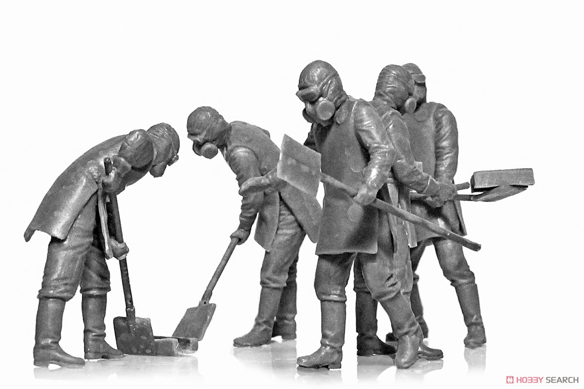 Chernobyl #3 Rubble Cleaners (5 Figures) (Plastic model) Item picture3