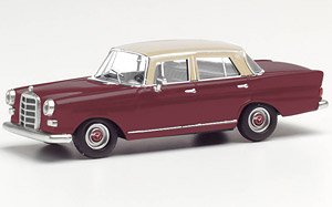 (HO) Mercedes-Benz 200 Fin Tail Red/Cream (Model Train)